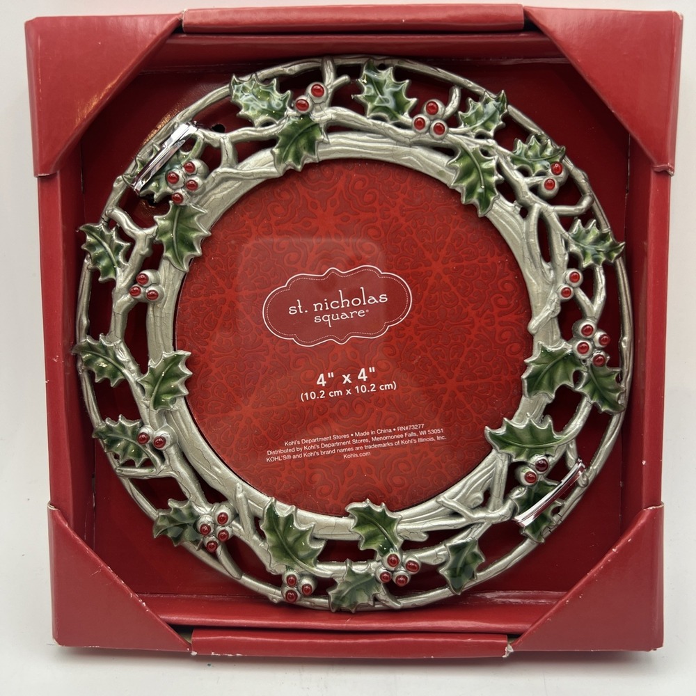 St. Nicholas Square 4 in x 4 in Christmas Holiday Wreath Picture Frame New Retro